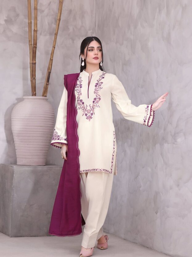 GARDENIA EMBROIDERED LAWN 3PC WITH CHIFFON DUPPATA