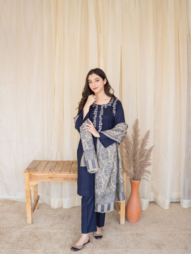 ZORA WINTER 2026 EMBROIDERED UNSTICHED DHANAK 3PC WITH PRINTED PASHMINA SHAWL