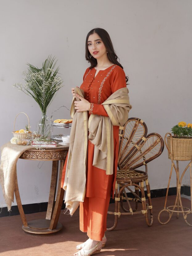 GINGER WINTER 2026 EMBROIDERED UNSTICHED DHANAK 3PC WITH PASHMINA SHAWL