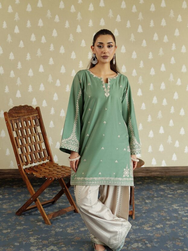 LAIBA WINTER 2026 EMBROIDERED UNSTICHED DHANAK 2PC